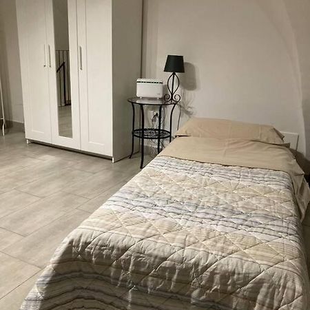 Center And Station Apartment Bari Exterior foto
