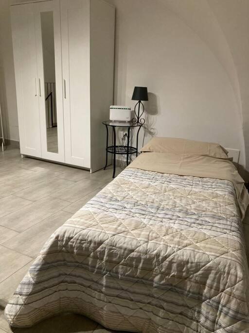 Center And Station Apartment Bari Exterior foto